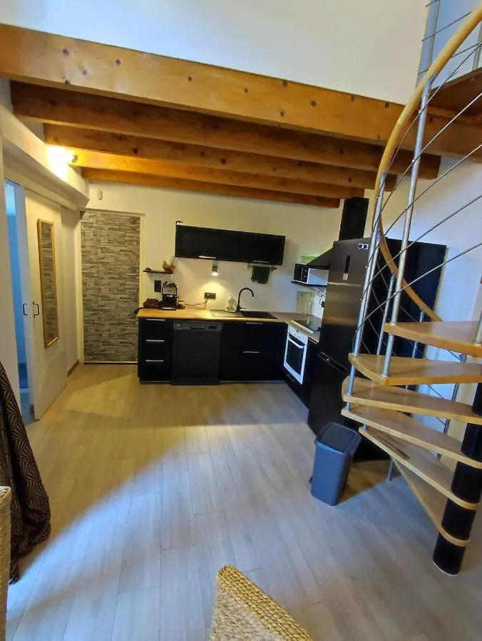 Duplex Quartier Saint Ruf Proche Remparts Avignon Centre Apartment France