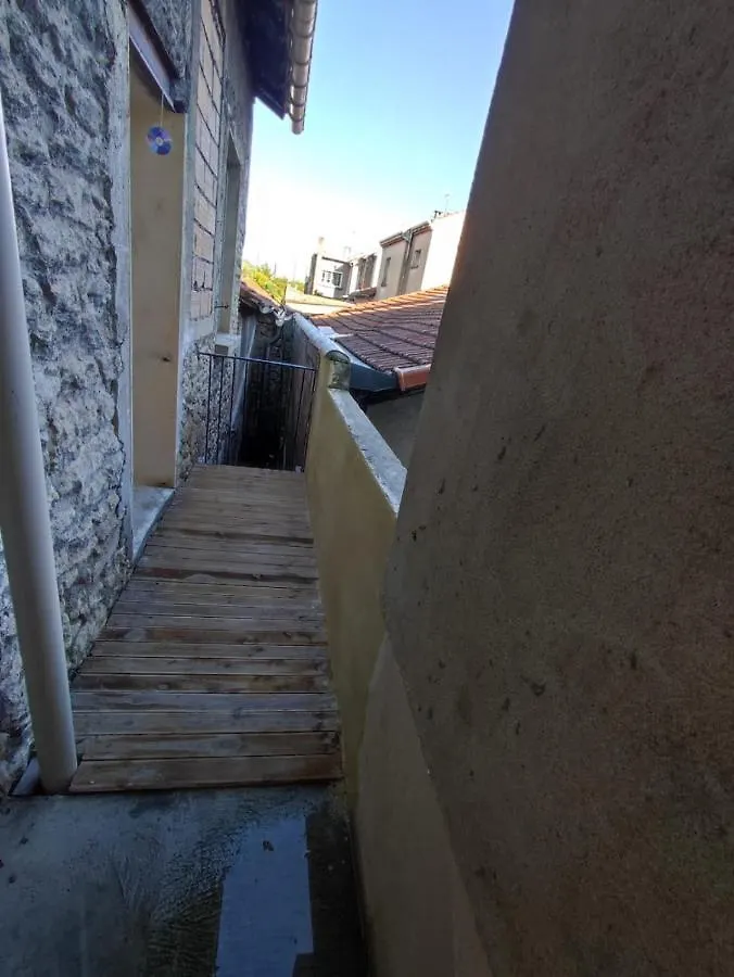 Duplex Quartier Saint Ruf Proche Remparts Avignon Centre Apartment 0*,  France