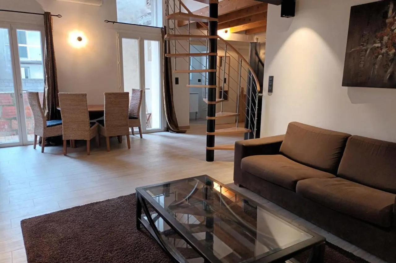 Duplex Quartier Saint Ruf Proche Remparts Avignon Centre Apartment